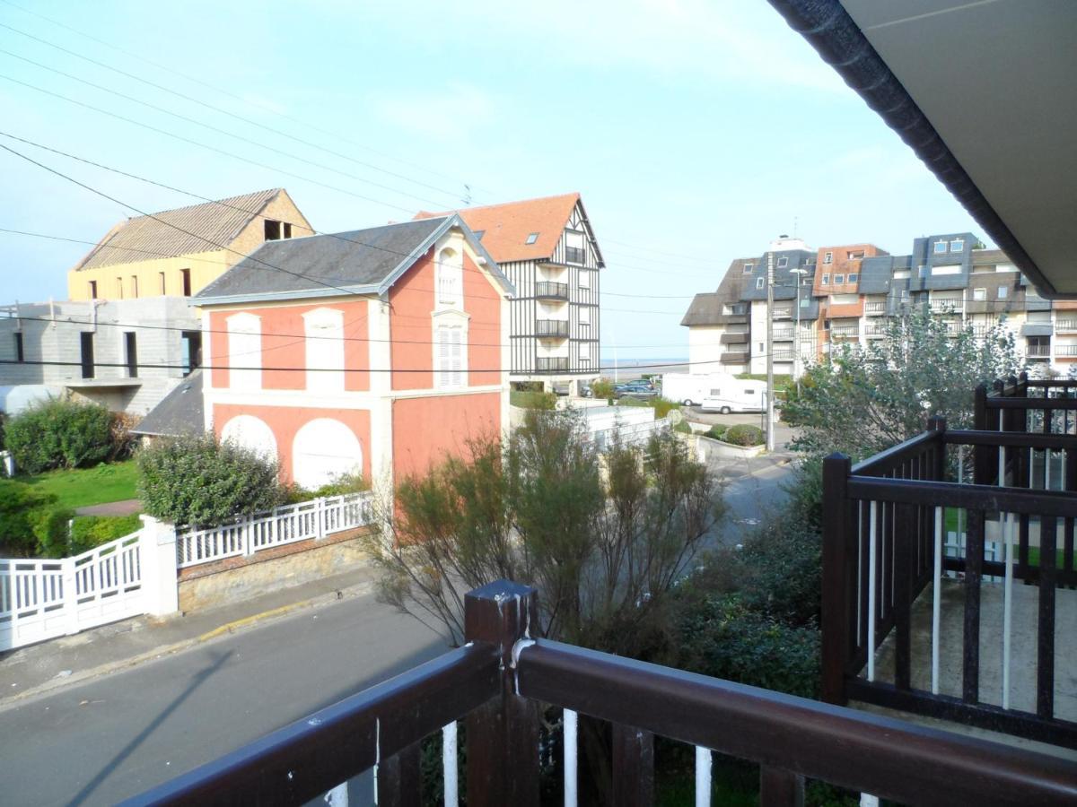 Appartement Confortable 2P Proche Plage Avec Parking Et Internet A Cabourg - Fr-1-487-302 エクステリア 写真